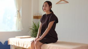 専用の服に着替えた様子